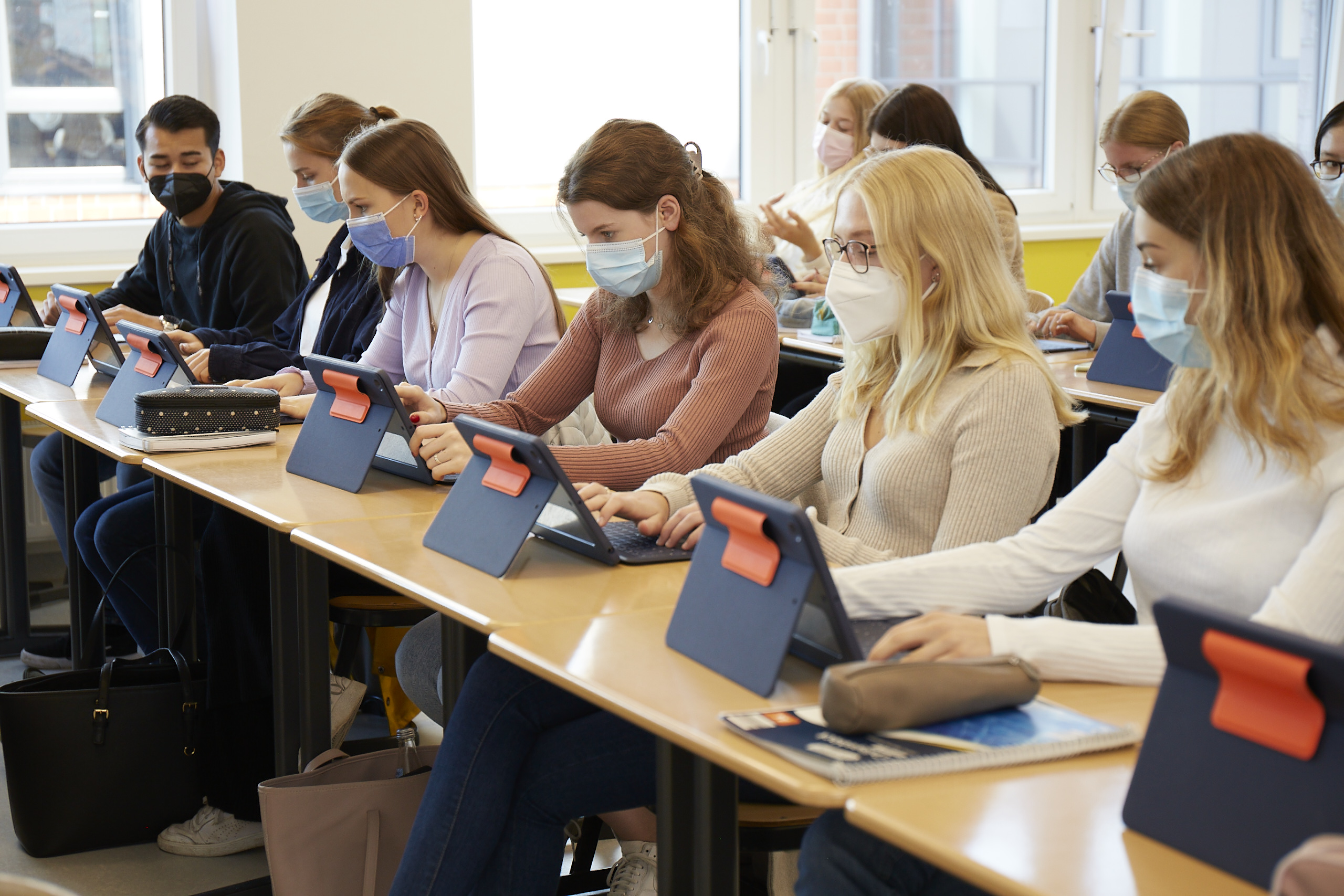 Zeitgemäßer digitaler Unterricht am Elsensee-Gymnasium